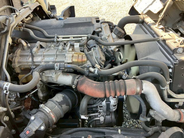 三菱ふそうキャンター平ボディ小型（2t・3t）[写真26]