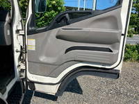 三菱ふそうキャンター平ボディ小型（2t・3t）[写真31]