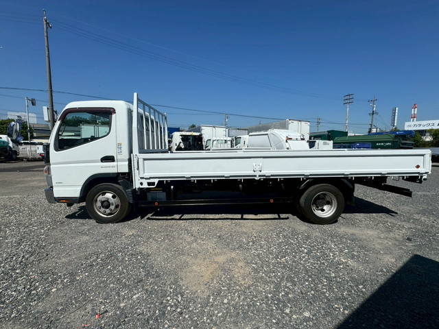 三菱ふそうキャンター平ボディ小型（2t・3t）[写真05]