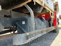 いすゞエルフクレーン4段小型（2t・3t）[写真19]