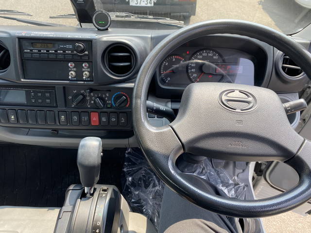 日野デュトロ冷凍車（冷蔵車）小型（2t・3t）[写真10]