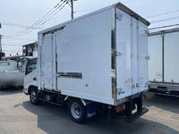 日野デュトロ冷凍車（冷蔵車）小型（2t・3t）[写真02]