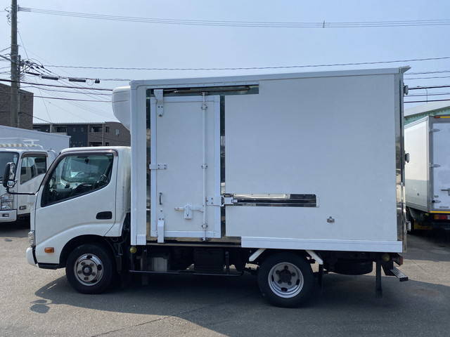 日野デュトロ冷凍車（冷蔵車）小型（2t・3t）[写真05]