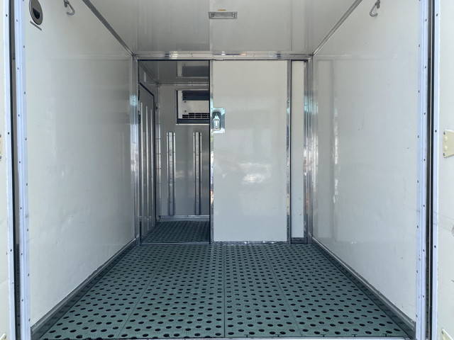 日野デュトロ冷凍車（冷蔵車）小型（2t・3t）[写真07]