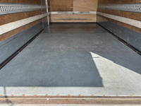 いすゞエルフアルミバン小型（2t・3t）[写真11]