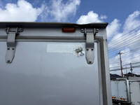 いすゞエルフアルミバン小型（2t・3t）[写真17]