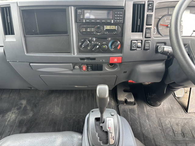 いすゞエルフアルミバン小型（2t・3t）[写真25]