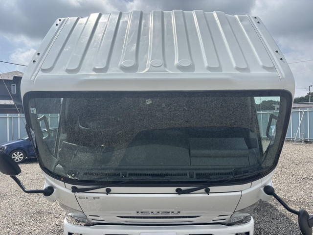 いすゞエルフアルミバン小型（2t・3t）[写真32]