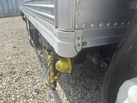 いすゞエルフアルミバン小型（2t・3t）[写真35]