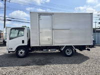 いすゞエルフアルミバン小型（2t・3t）[写真04]