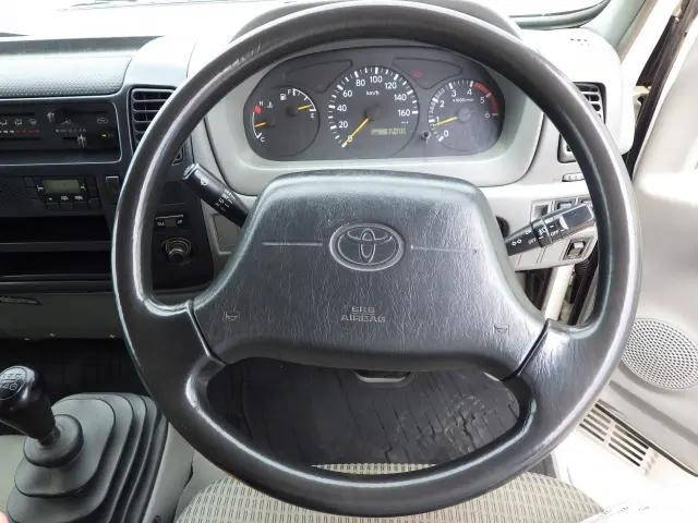 トヨタダイナダブルキャブ（Wキャブ）小型（2t・3t）[写真19]