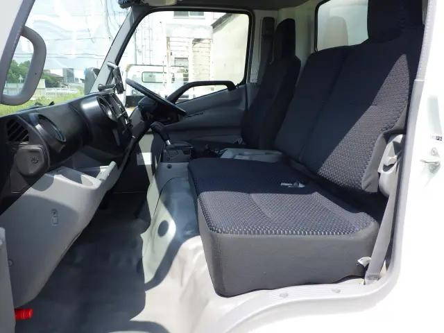 トヨタダイナアルミバン小型（2t・3t）[写真08]