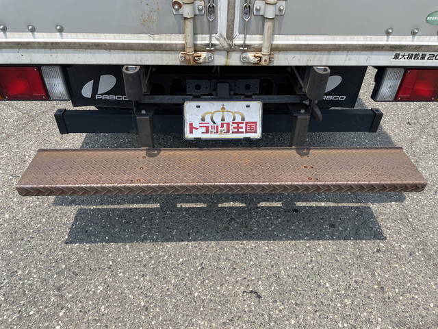 いすゞエルフアルミバン小型（2t・3t）[写真10]