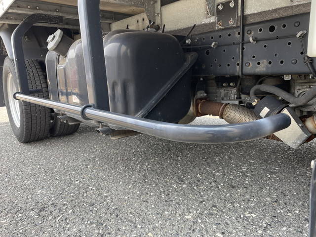 いすゞエルフアルミバン小型（2t・3t）[写真17]