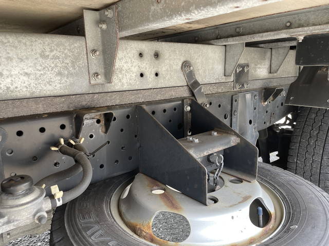 いすゞエルフアルミバン小型（2t・3t）[写真22]