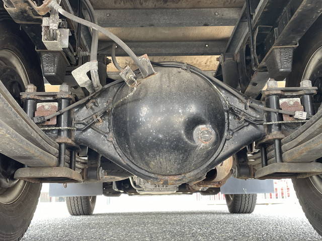 いすゞエルフアルミバン小型（2t・3t）[写真23]