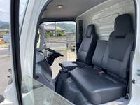 いすゞエルフアルミバン小型（2t・3t）[写真33]