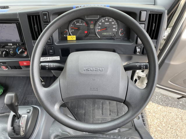 いすゞエルフアルミバン小型（2t・3t）[写真35]