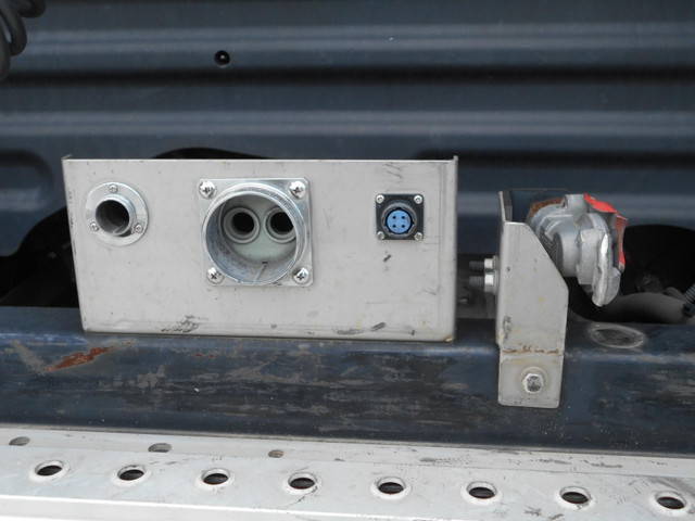 日野プロフィアトレーラーヘッド（トラクターヘッド）大型（10t）[写真11]