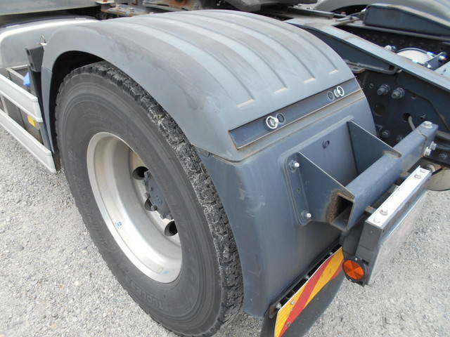 日野プロフィアトレーラーヘッド（トラクターヘッド）大型（10t）[写真16]