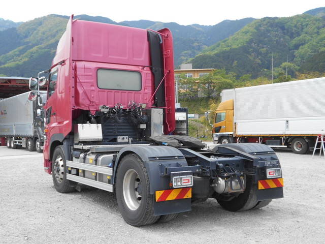 日野プロフィアトレーラーヘッド（トラクターヘッド）大型（10t）[写真02]