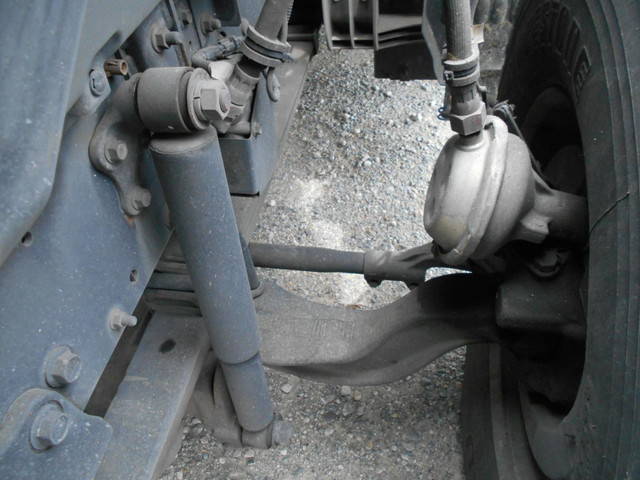 日野プロフィアトレーラーヘッド（トラクターヘッド）大型（10t）[写真20]