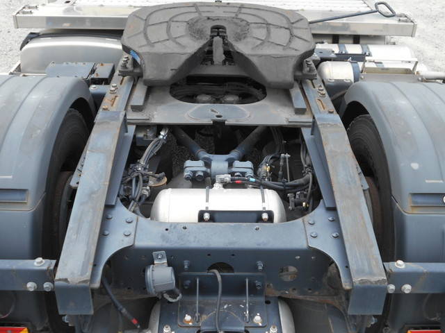 日野プロフィアトレーラーヘッド（トラクターヘッド）大型（10t）[写真08]