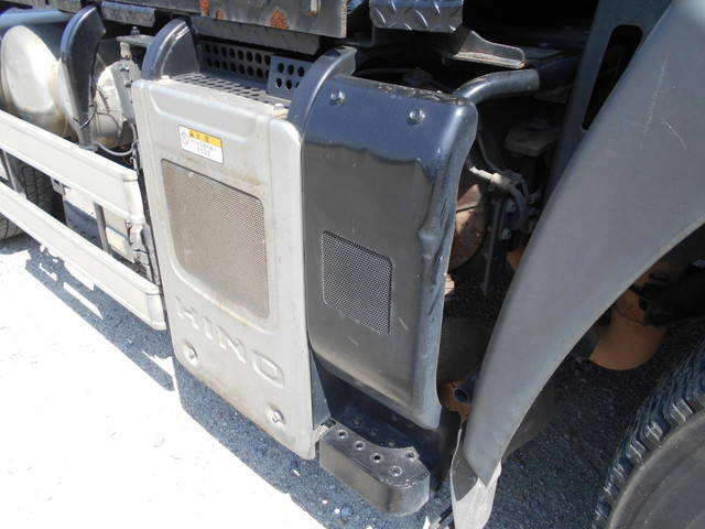 日野プロフィアトレーラーヘッド（トラクターヘッド）大型（10t）[写真19]