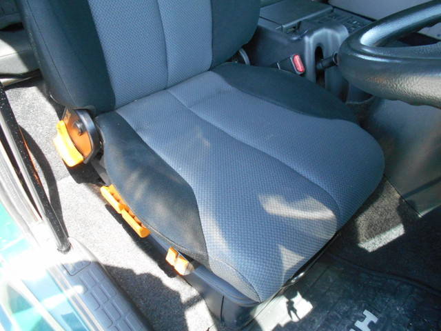 日野プロフィアトレーラーヘッド（トラクターヘッド）大型（10t）[写真24]