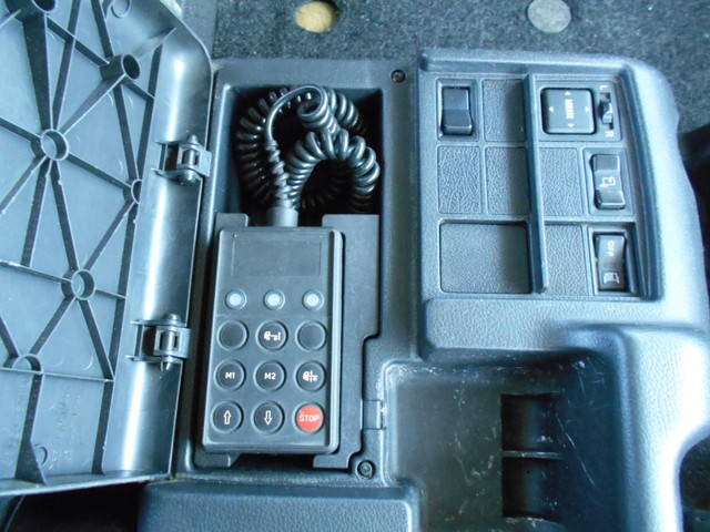 日野プロフィアトレーラーヘッド（トラクターヘッド）大型（10t）[写真26]