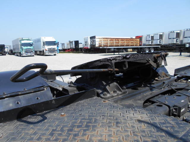 日野プロフィアトレーラーヘッド（トラクターヘッド）大型（10t）[写真07]