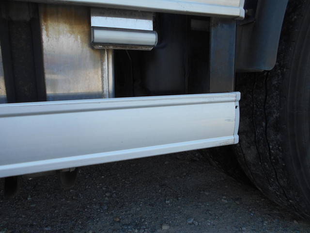 日野プロフィアトレーラーヘッド（トラクターヘッド）大型（10t）[写真15]