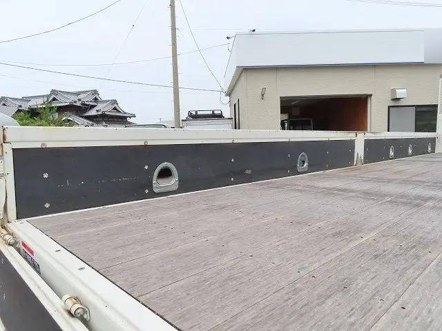 日野レンジャー平ボディ増トン（6t・8t）[写真10]