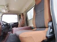 日野レンジャー平ボディ増トン（6t・8t）[写真16]