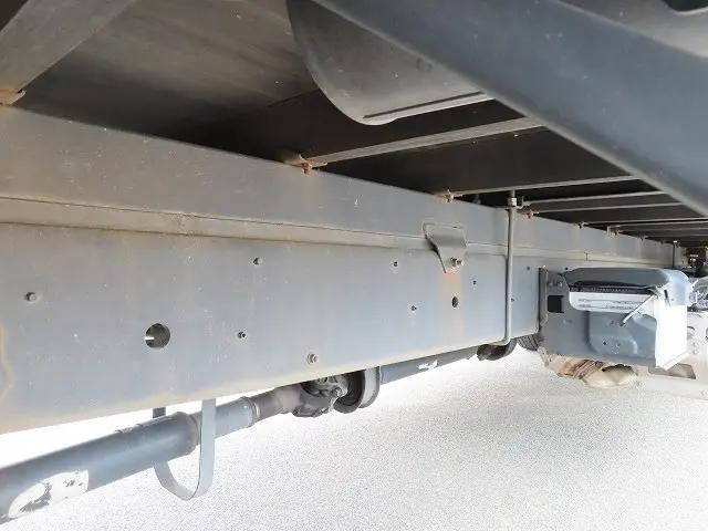 日野レンジャー平ボディ増トン（6t・8t）[写真38]