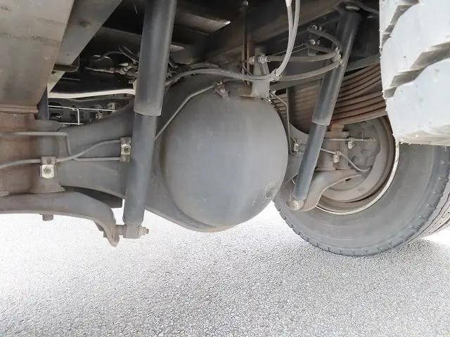 日野レンジャー平ボディ増トン（6t・8t）[写真39]