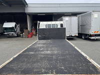 三菱ふそうキャンター平ボディ小型（2t・3t）[写真12]