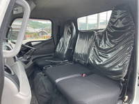 三菱ふそうキャンター平ボディ小型（2t・3t）[写真32]