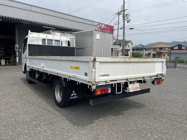 三菱ふそうキャンター平ボディ小型（2t・3t）[写真04]
