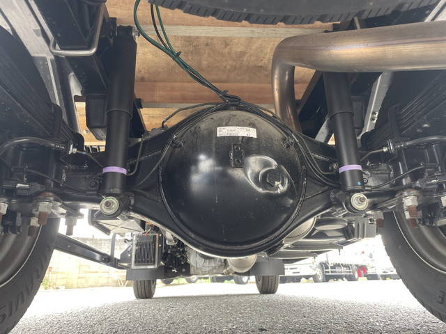 三菱ふそうキャンター平ボディ小型（2t・3t）[写真22]