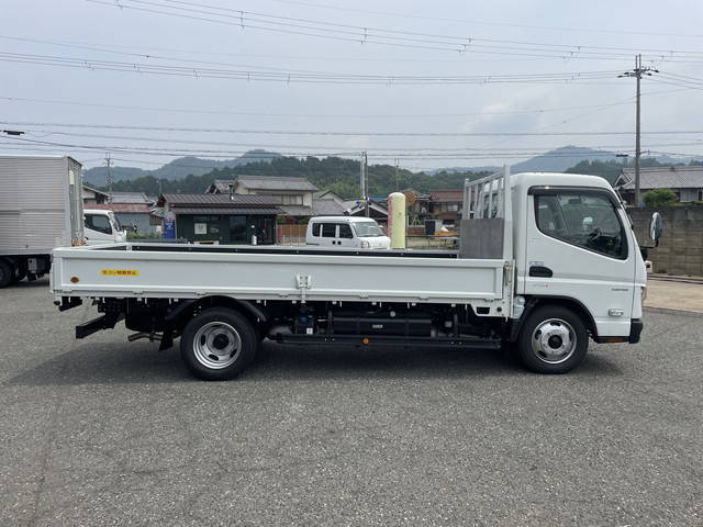 三菱ふそうキャンター平ボディ小型（2t・3t）[写真06]