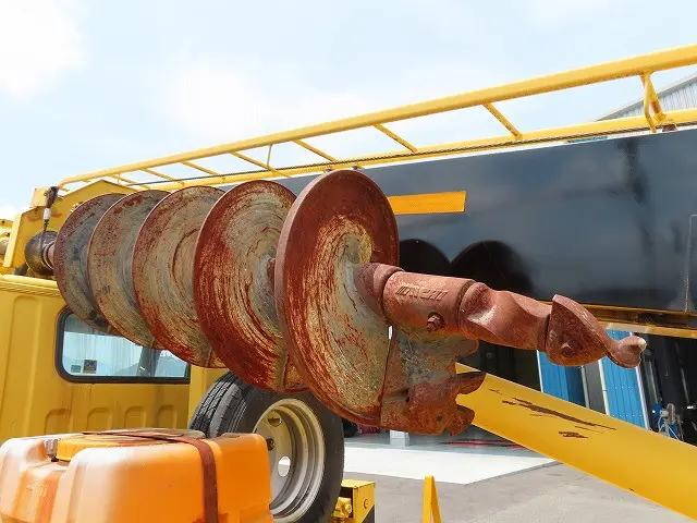 三菱ふそうキャンター穴掘建柱車小型（2t・3t）[写真10]