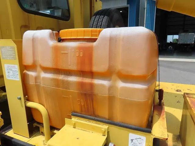 三菱ふそうキャンター穴掘建柱車小型（2t・3t）[写真17]