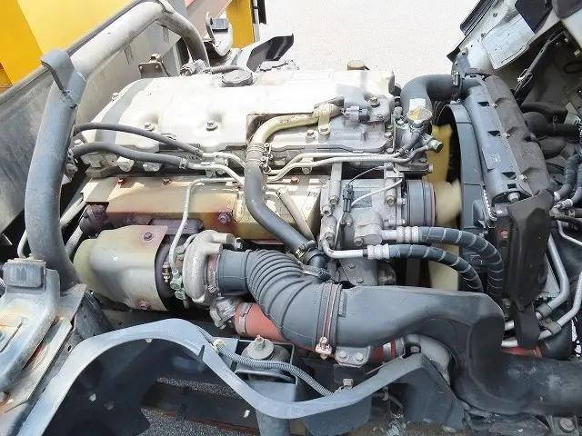 三菱ふそうキャンター穴掘建柱車小型（2t・3t）[写真26]