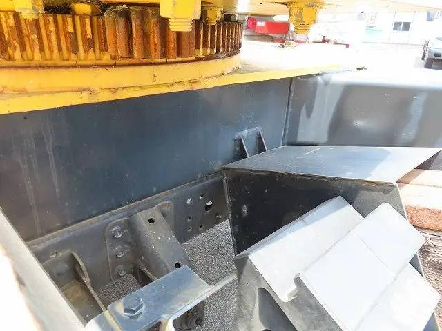 三菱ふそうキャンター穴掘建柱車小型（2t・3t）[写真29]