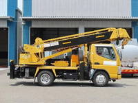 三菱ふそうキャンター穴掘建柱車小型（2t・3t）[写真05]