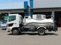 日野レンジャーバキュームカー中型（4t）[写真04]