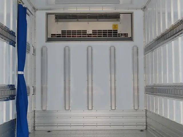 日野デュトロ冷凍車（冷蔵車）小型（2t・3t）[写真10]