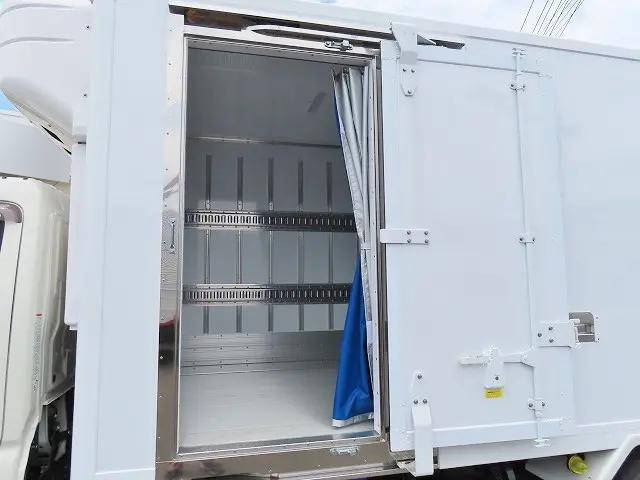 日野デュトロ冷凍車（冷蔵車）小型（2t・3t）[写真16]