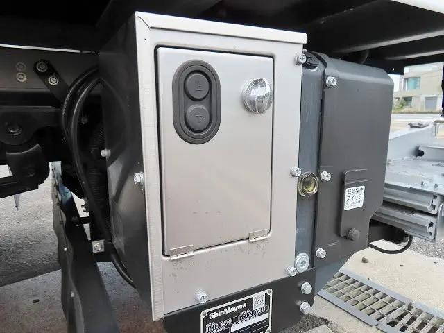 日野デュトロ冷凍車（冷蔵車）小型（2t・3t）[写真22]